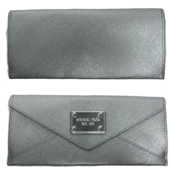 Michael Kors MK Silver Wallet Continental Jet Set Slim Envelope Check Holder - Picture 1 of 8